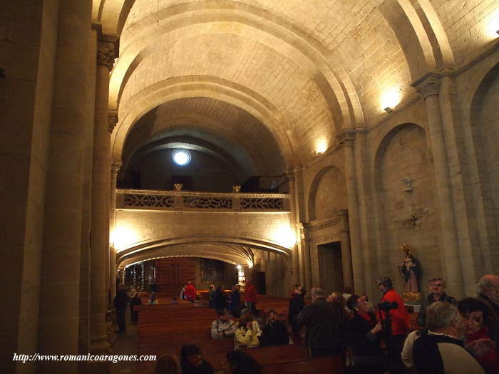 NAVE HACIA LOS PIES. CORO DE SILLER�A